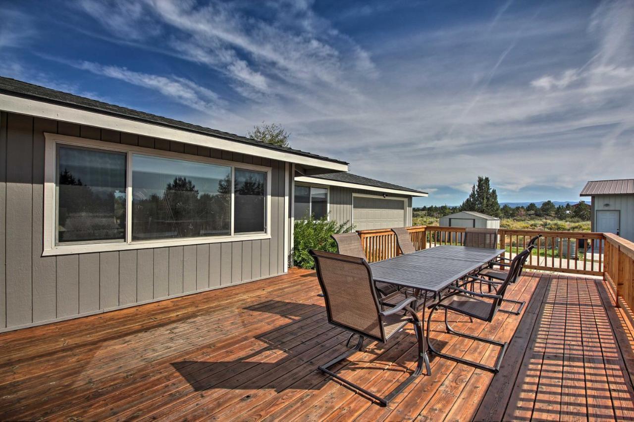 Updated Farmhouse With Deck On Central Oregon Canal! Villa Bend Exterior foto